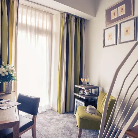 Mercure Marche Aux Fleurs Hotell 4*