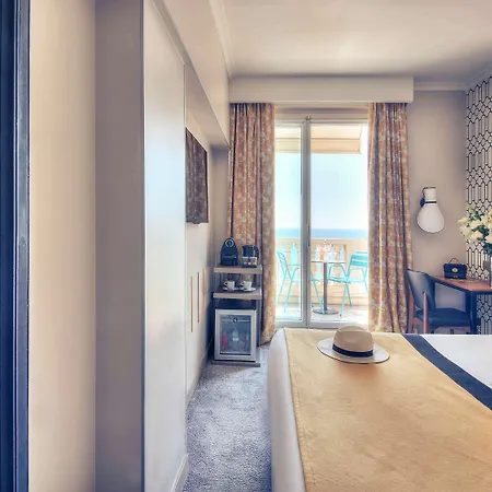 Mercure Marche Aux Fleurs 4*