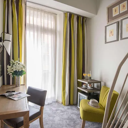 Mercure Marche Aux Fleurs Hotell 4*