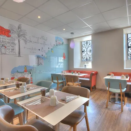 Mercure Marche Aux Fleurs Hotell 4*