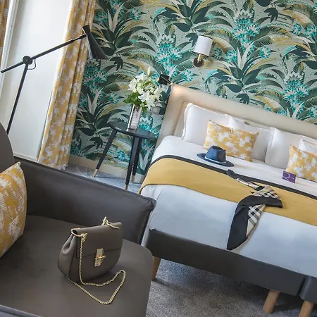 Mercure Marche Aux Fleurs Hotell 4*