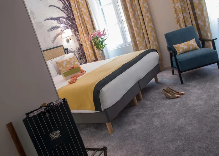 Hotel Mercure Marché Aux Fleurs 4*