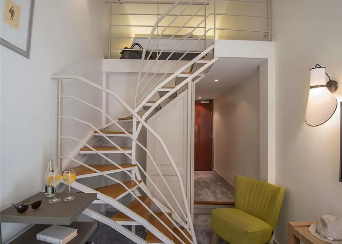 Mercure Marché Aux Fleurs