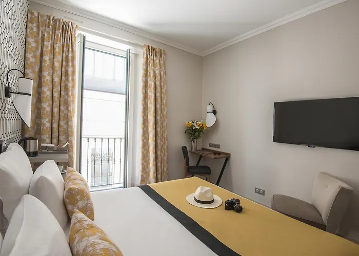 Mercure Marché Aux Fleurs Nizza