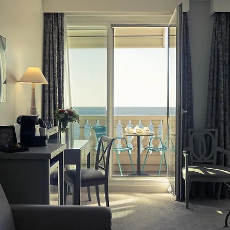 Mercure Marché Aux Fleurs