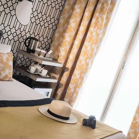 Отель Mercure Marche Aux Fleurs 4*