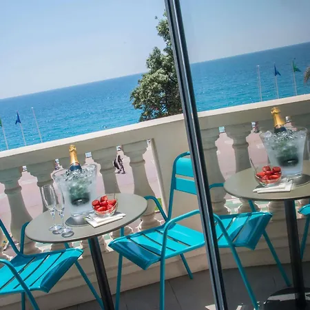 Mercure Marche Aux Fleurs Hotel 4*