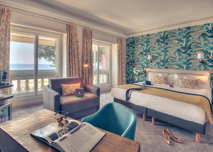 Mercure Marche Aux Fleurs 4*