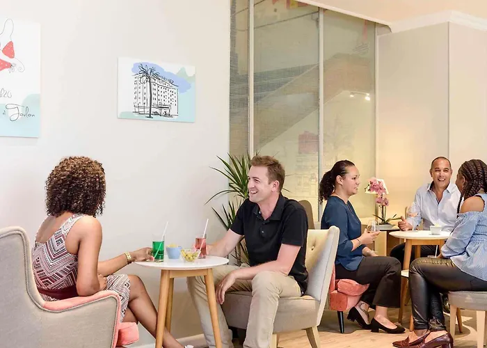 Mercure Marche Aux Fleurs Hotel 4*