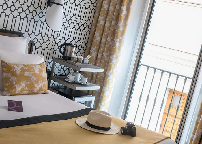 Mercure Marche Aux Fleurs Hotel 4*