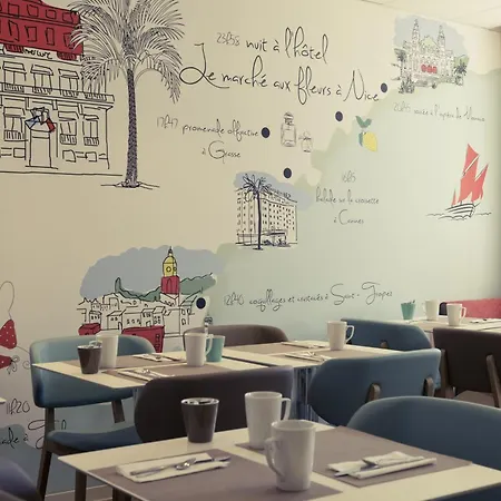 Hotel Mercure Marche Aux Fleurs 4*