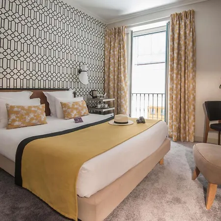 Mercure Marche Aux Fleurs Hotel 4*