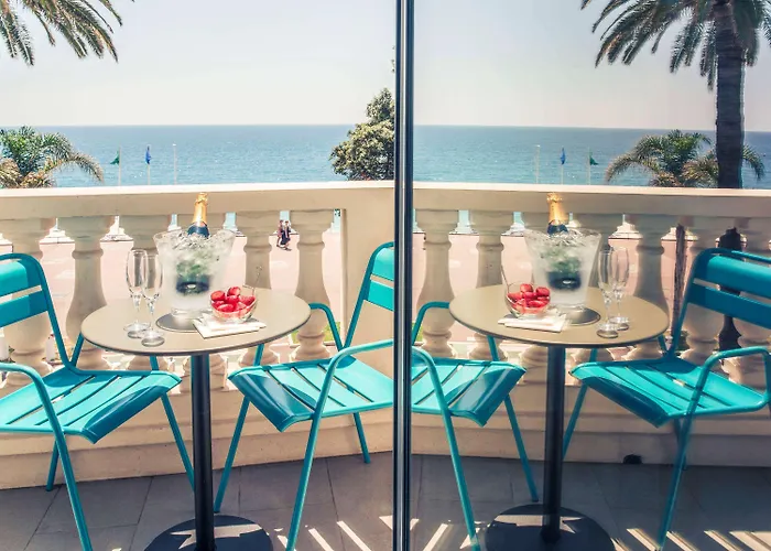 Mercure Marche Aux Fleurs Hotel