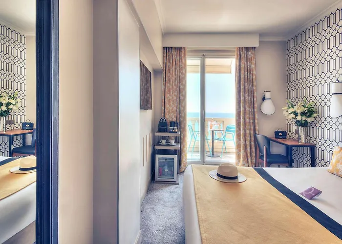 Mercure Marche Aux Fleurs 4*