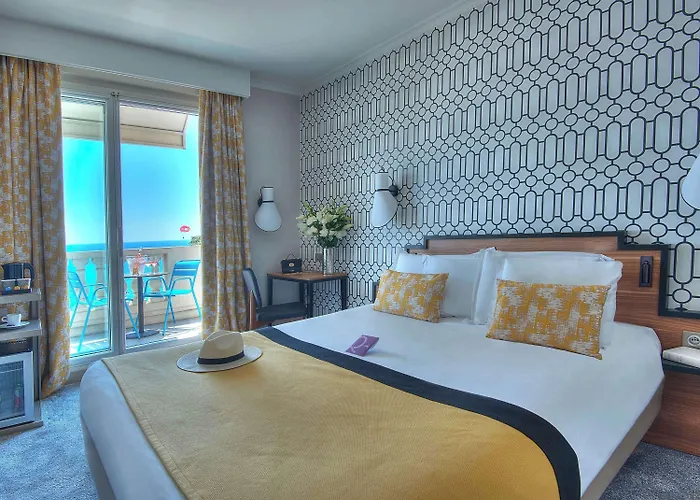 Mercure Marche Aux Fleurs 4*